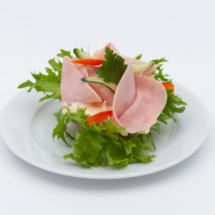 Rundstykker med skinke og Italiensk salat